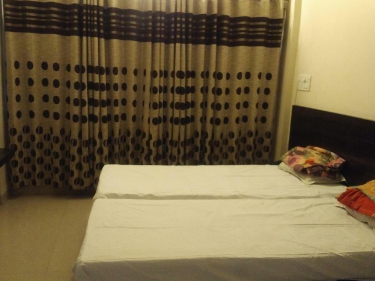 Hotel Rose Lodge Pune Exterior photo